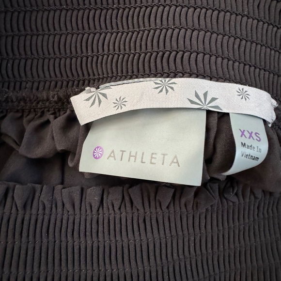 Athleta Cinched Waist High Rise Shorts - Picture 3 of 4